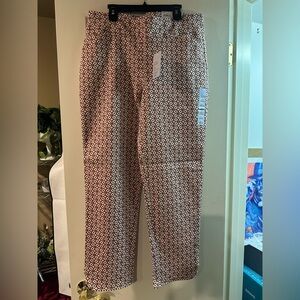 Croft & Barrow NWT 10 R ankle stretch pink pattern